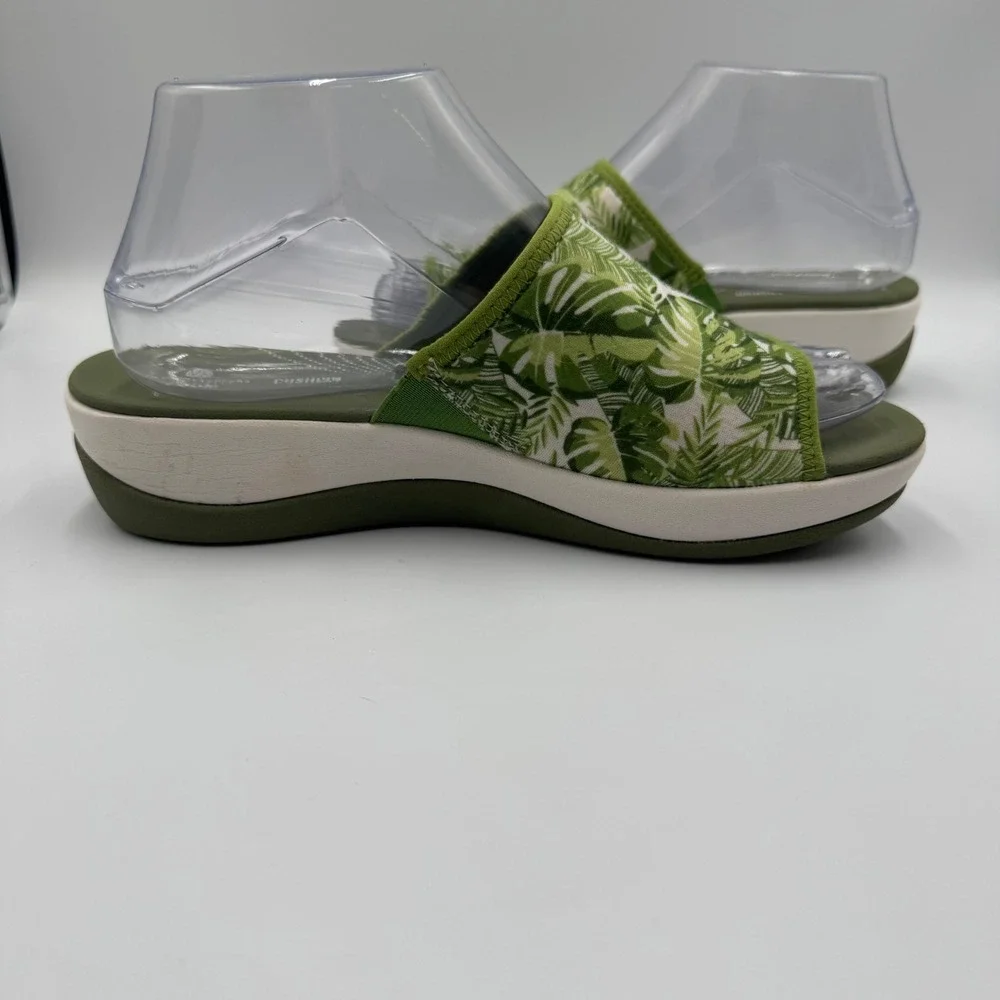 Clarks Cloudsteppers Sandals Womens‎ 7.5 Green Palm Print Arla Glade Slide Shoes - Picture 4 of 9